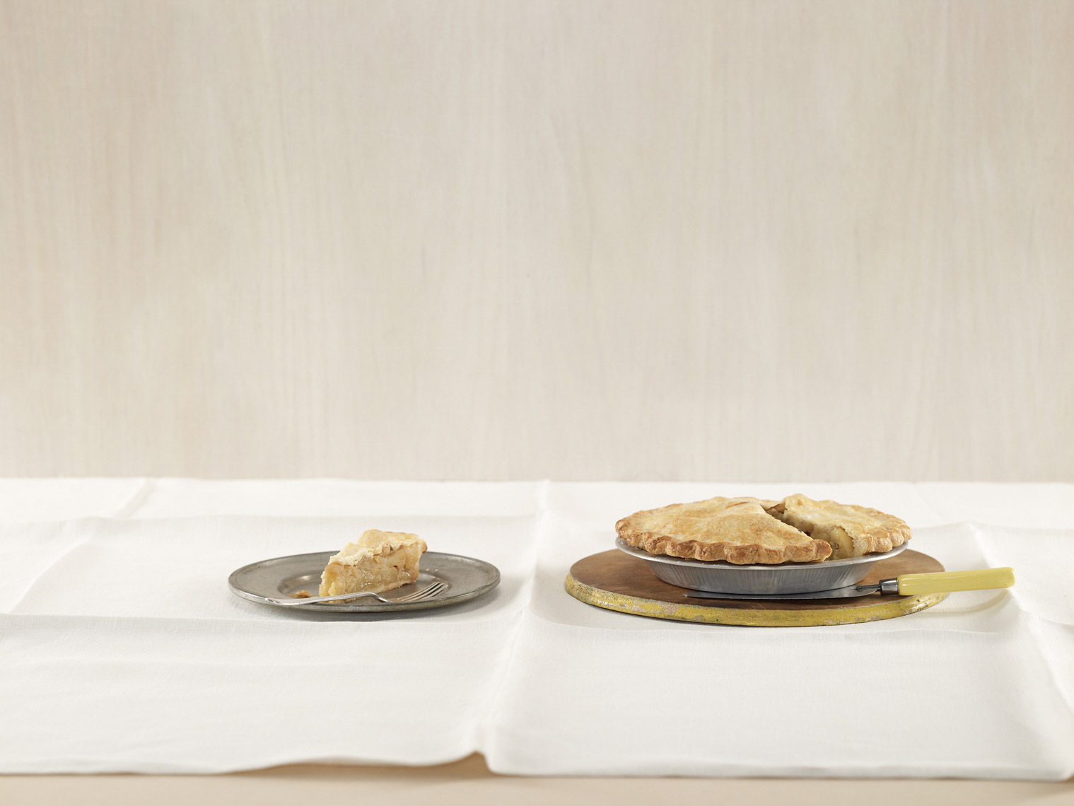 food stylist in San Francisco - Apple pie by Alessandra Mortola prop stylist, photographed by Laurie Frankel